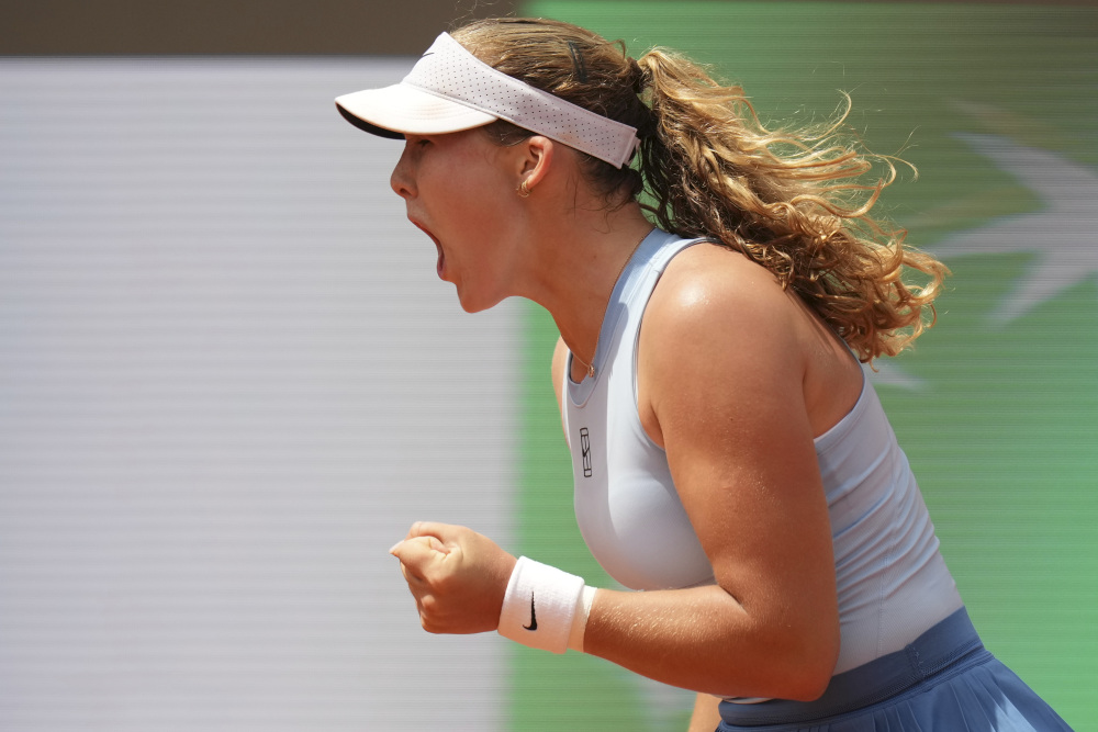 而曲球下沉 而曲球下沉